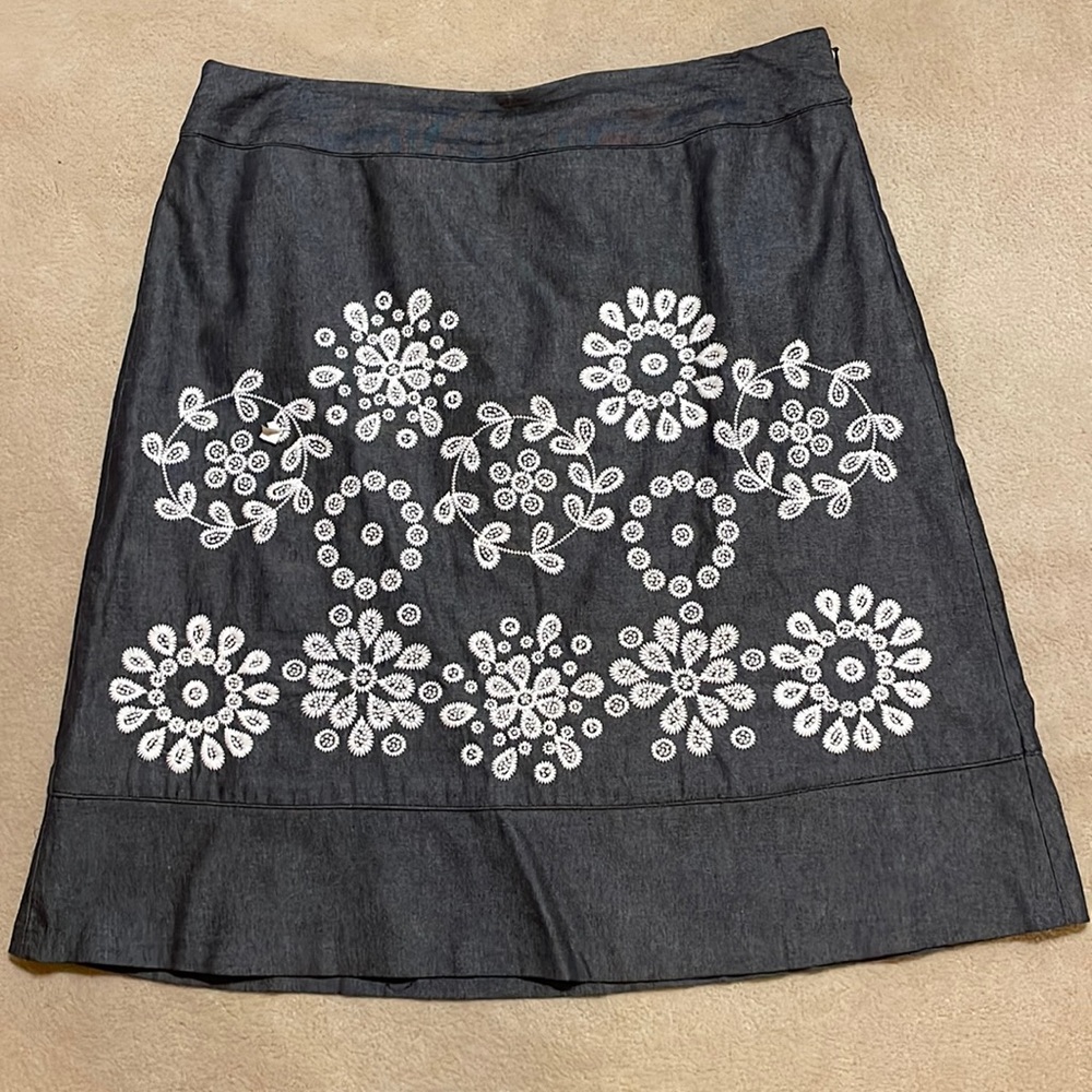 Ann TaylorEmbroidered skirt